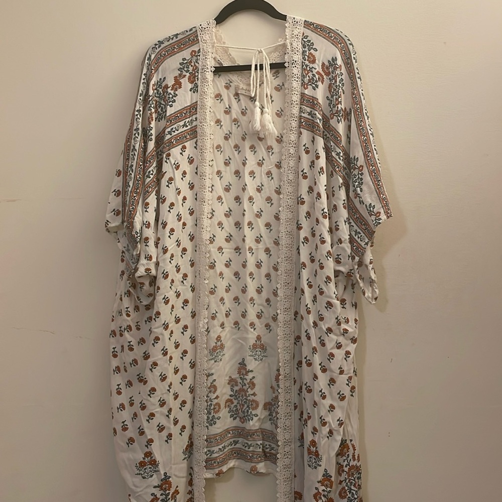 Altar’s State Tie Shawl